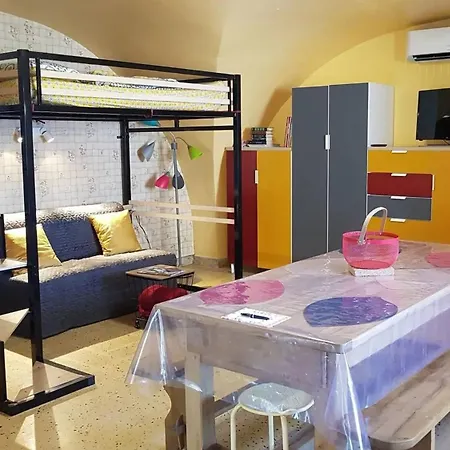 Cozy A Avec Air Conditionne, 26 M² דירה איידה