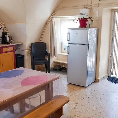 Cozy A Avec Air Conditionne, 26 M² 아파트