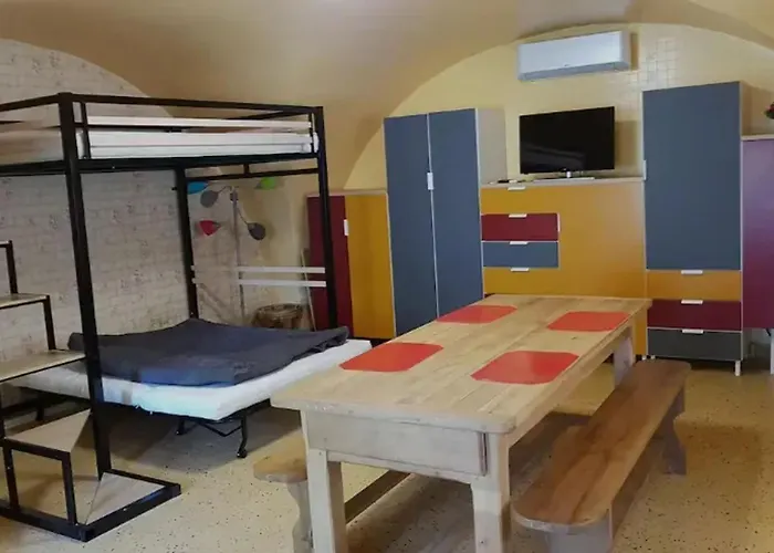 Cozy A Avec Air Conditionne, 26 M² דירה *